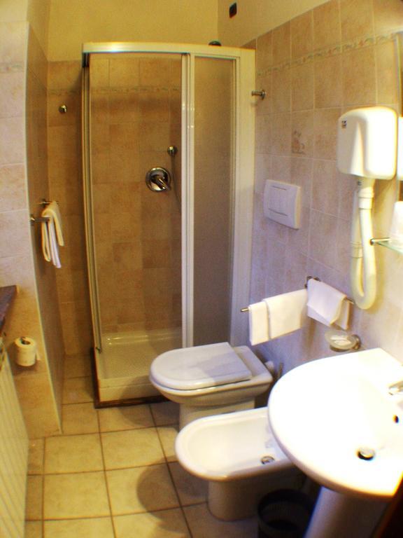 Hotel Isolabella Bussoleno Экстерьер фото